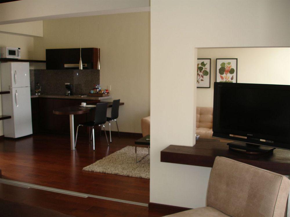 Nico Apartasuites Bogota Buitenkant foto