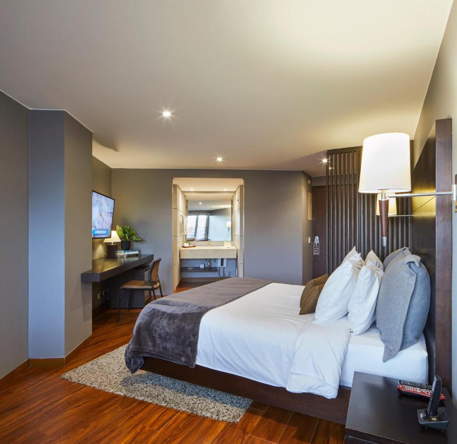 Nico Apartasuites Bogota Buitenkant foto
